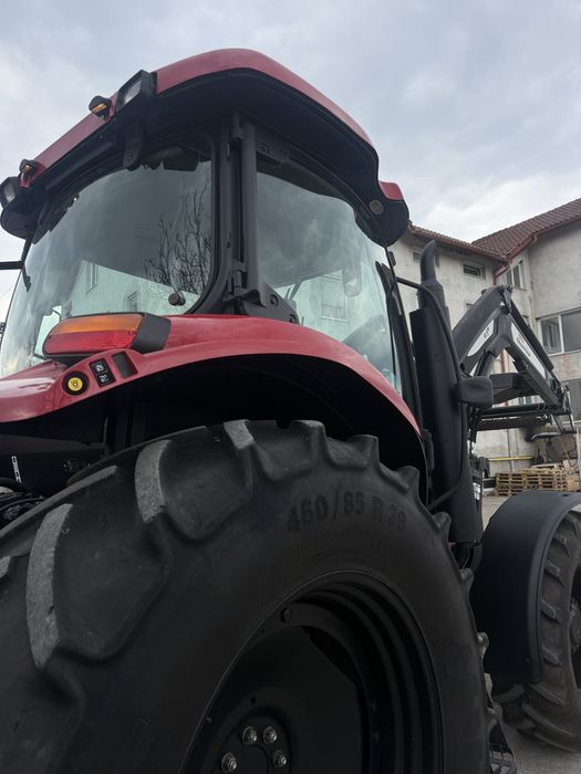 Case MAXXUM X125(New Holland, John Deere)