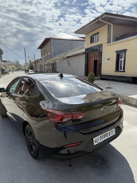 Срочно оних red line сотилади