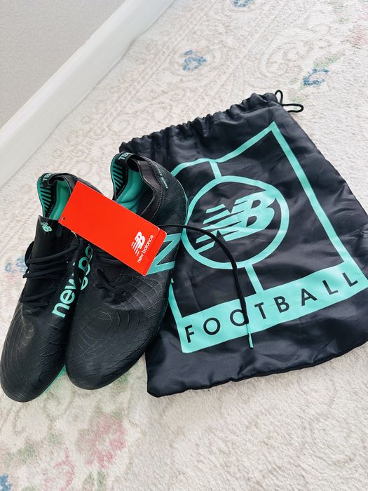 бутсы New Balance (размер 40 )