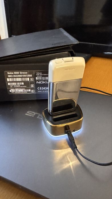 Продам nokia 8800 оригинал в отличном состоянии