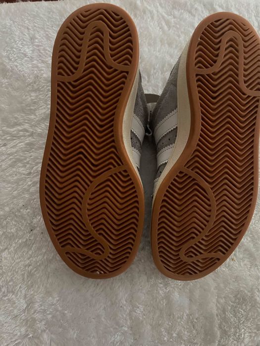 Adidas campus.