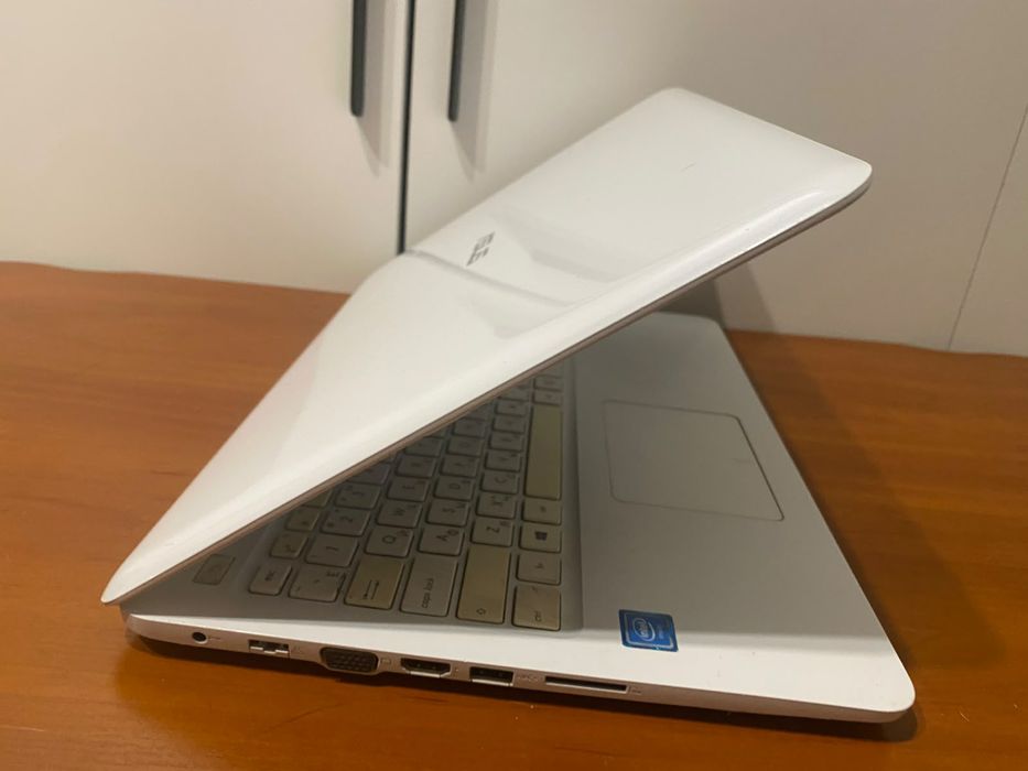 Надежный офисник ASUS/intel core N3050/SSD256