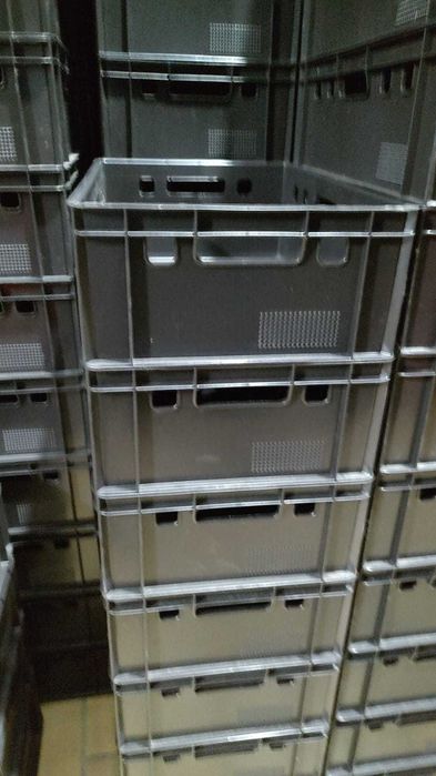 Naveta/lada plastic/calitate superioara/SUPER PRET 25 RON