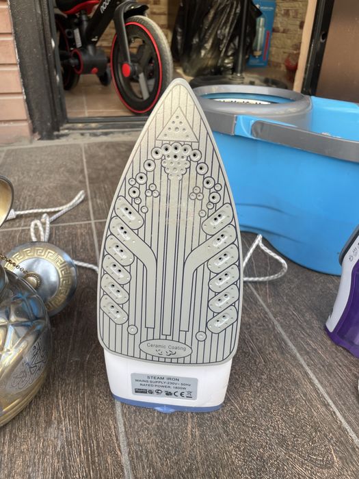Продам утюг tefal
