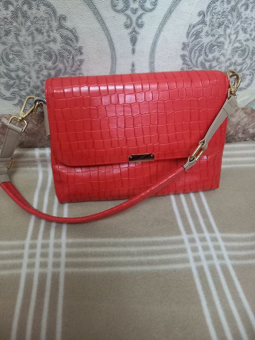 Продам женские сумочки