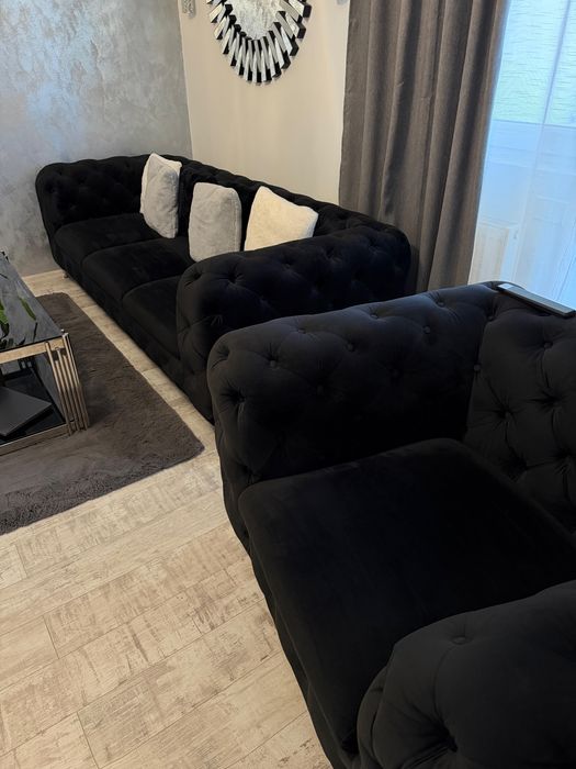 Canapea Chesterfield + fotoliu Chesterfield +suport picioare Chesterfield
