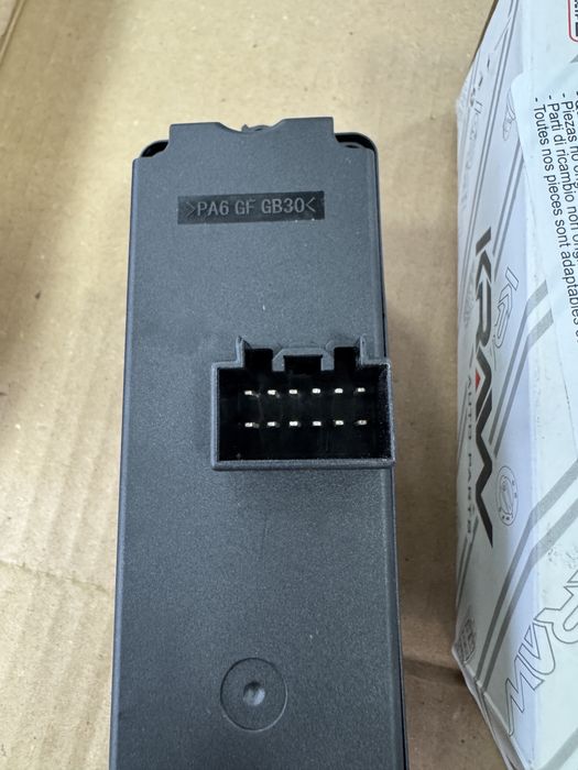 Ключ за ел.стъкла Mazda 3 (2003-2009)