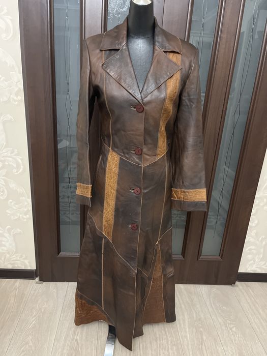 Плашь натур. кожа весна 42-44рр, состояние отличное