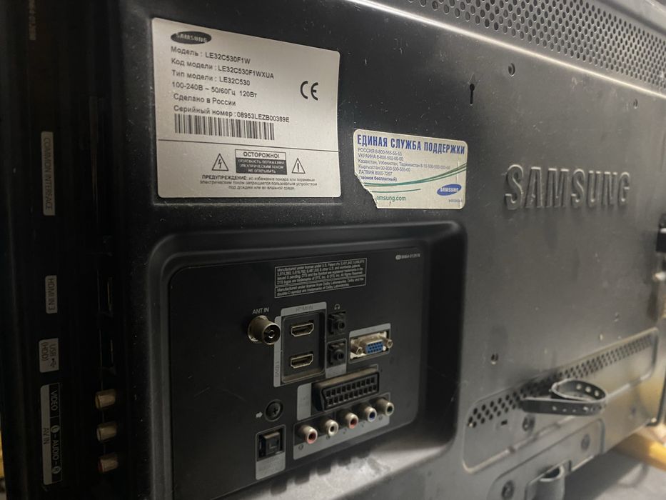 ТЕЛЕВИЗОР Samsung 32” LE32C530F1W, есть чёрные пятна