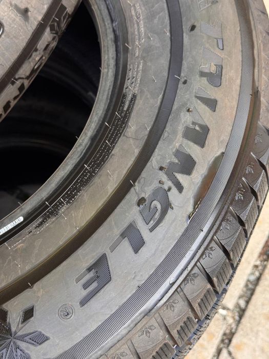 Продам комплект зимних шин Triangle 265/70 R16