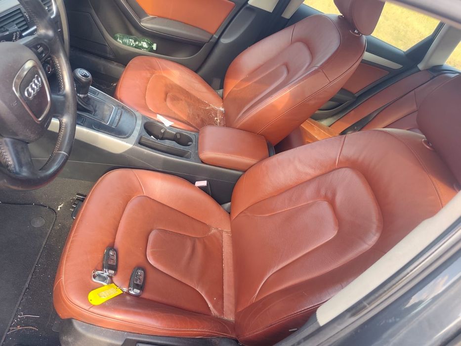 Audi A4 B8 2.0TDI 143k Na chasti
