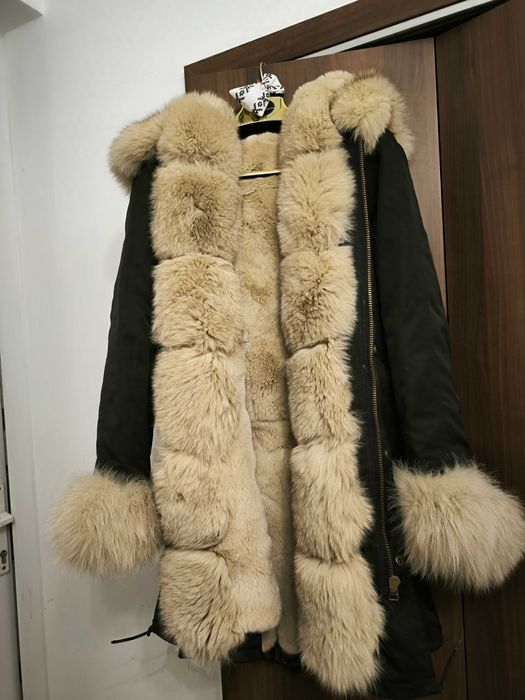 Haina moderna de blana
