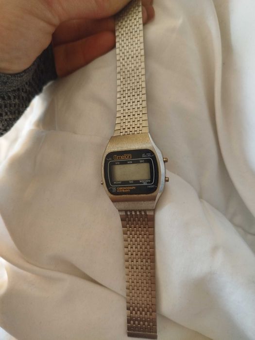 Стар часовник от 70-те 80-те