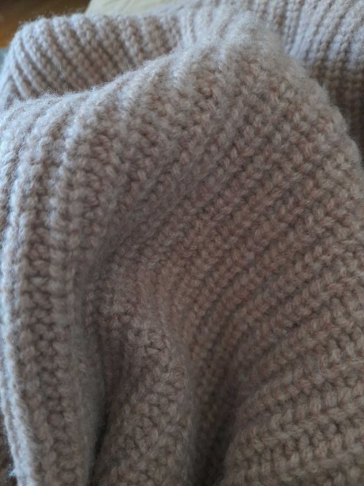 Pulover lana merino 100%,m, 130 lei