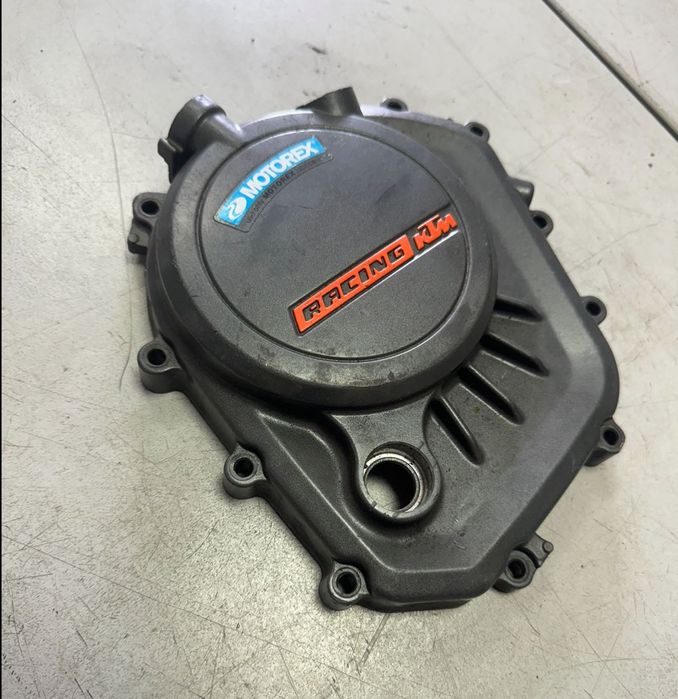 KTM RC125 капак съеденител