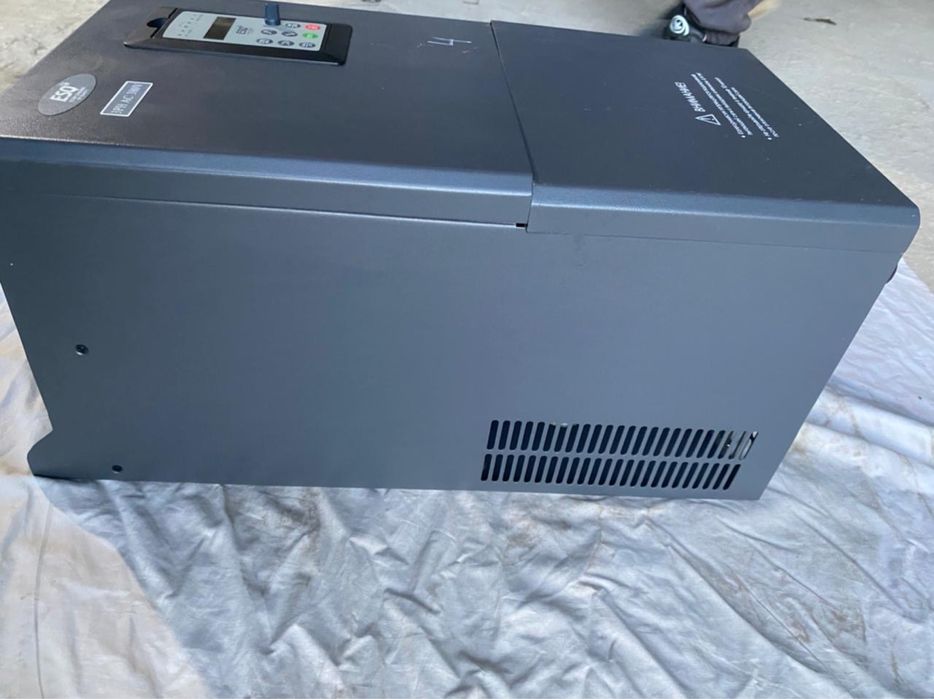 Продам частотники ESQ