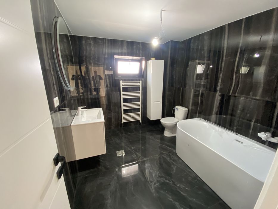 Case de vanzare in Roman