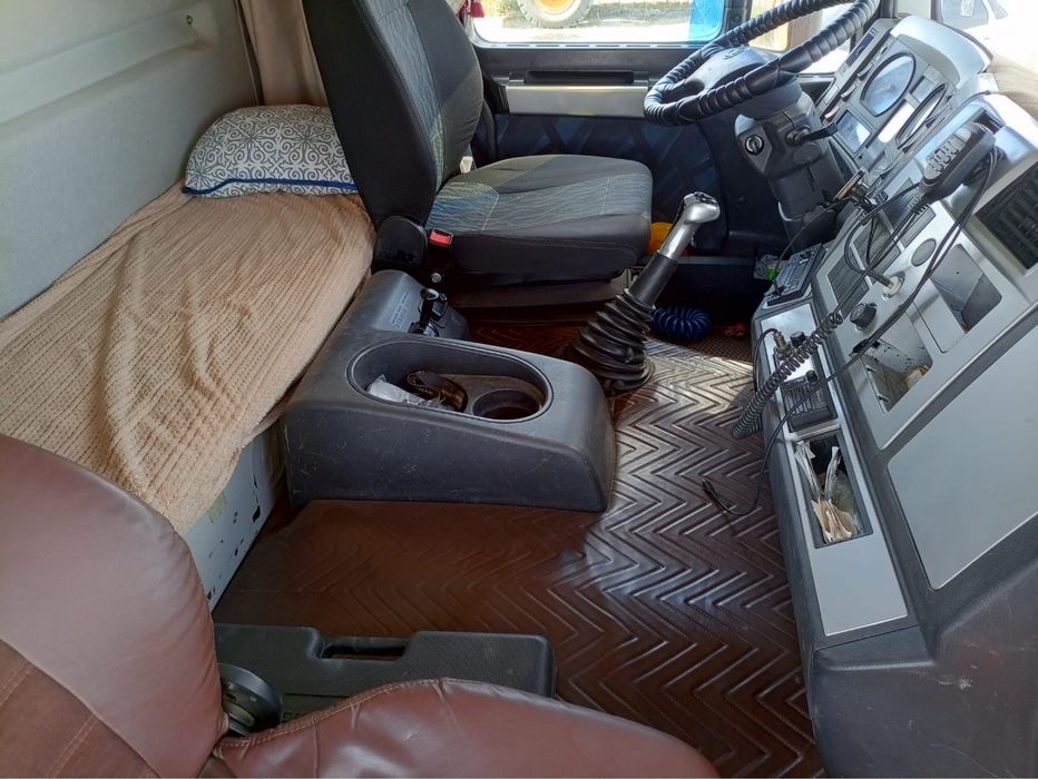 Продам SHACMAN SX3258DR384, 2021 г.в.