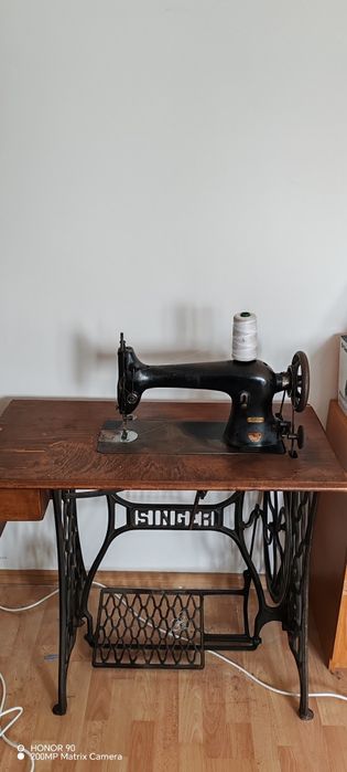 Mașină de cusut Vintage Singer