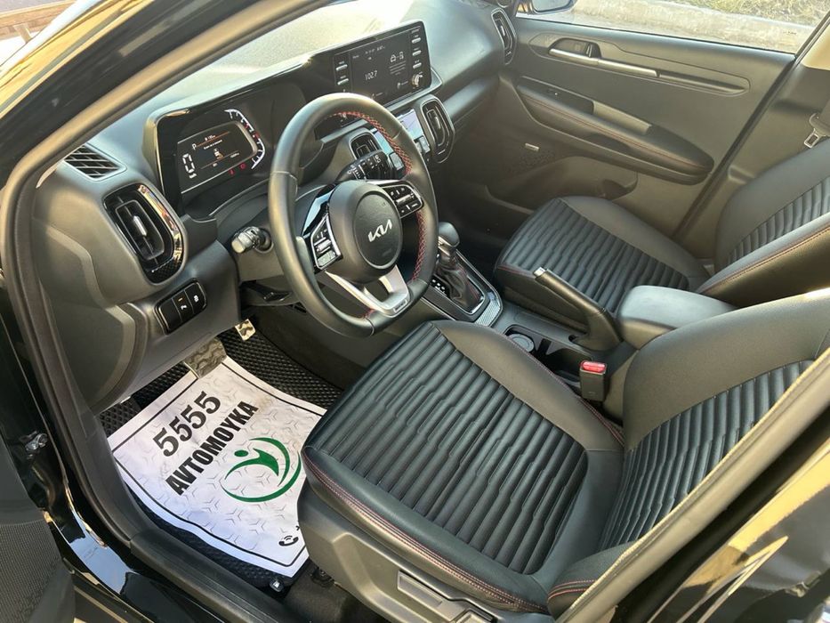 Kia  Sonet eng fulli Prestige  2025 yil 15.000 km