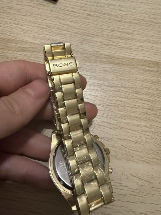 Часовник Hugo Boss