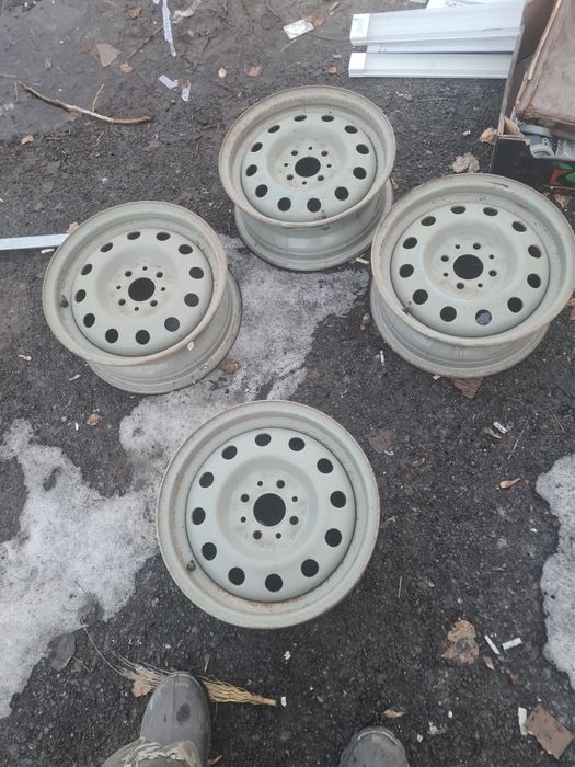 Продам железные диски на ВАЗ