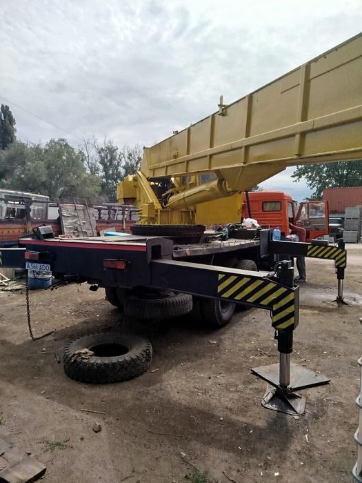 Продам автокран Ивановец 25т