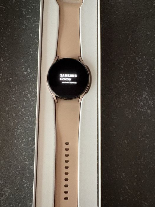 Ceas Galaxy Watch 4