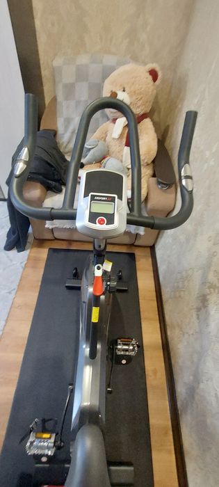 Продам велотренажер в идеале