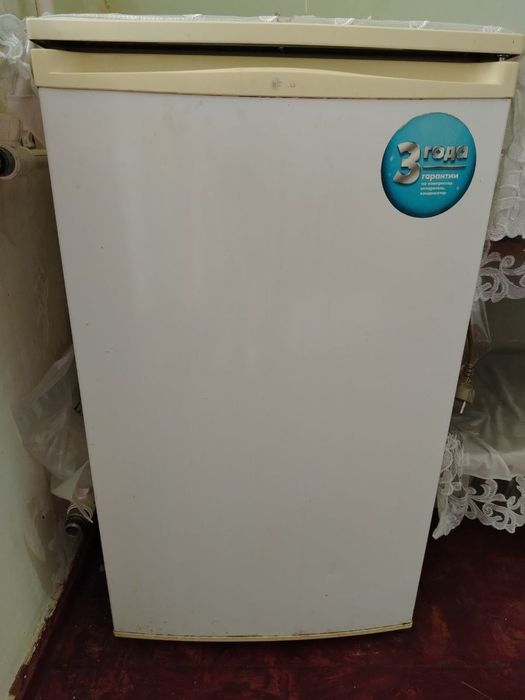 Продаётся холодильнтк.