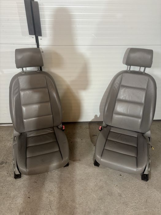 Scaune piele gri fata Stanga/ Dreapta de Audi A6 Uk