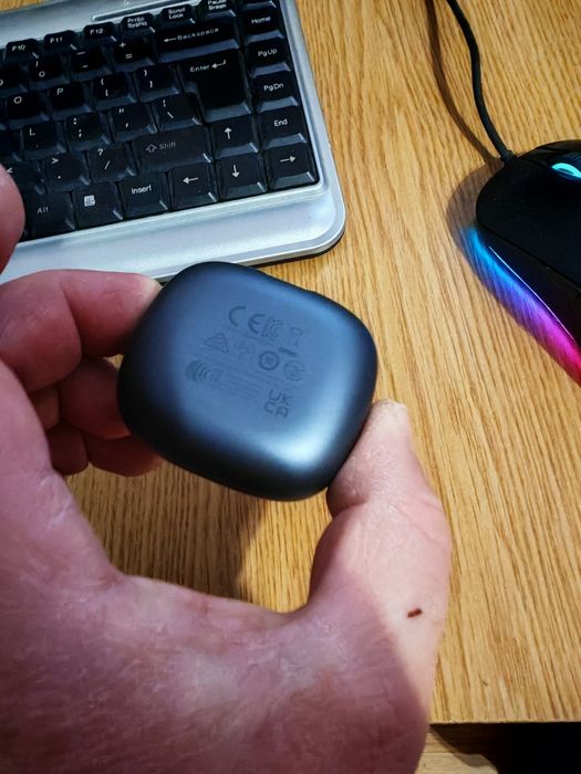 Vand casti JBL  Live PRO 2