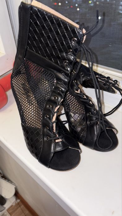 Туфли high heels 9 см, 36 размер