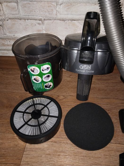 Пылесос Artel 2000Вт.