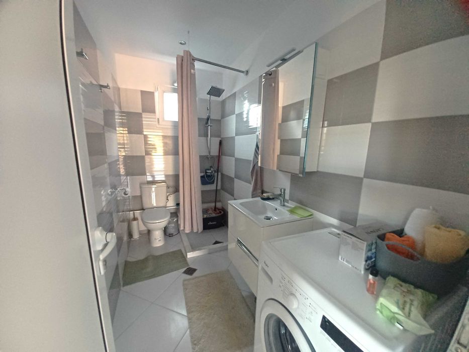 Продава Бизнес парцел 1000м2 с къща 50м2 до морето Неа Кердилия,Гърция