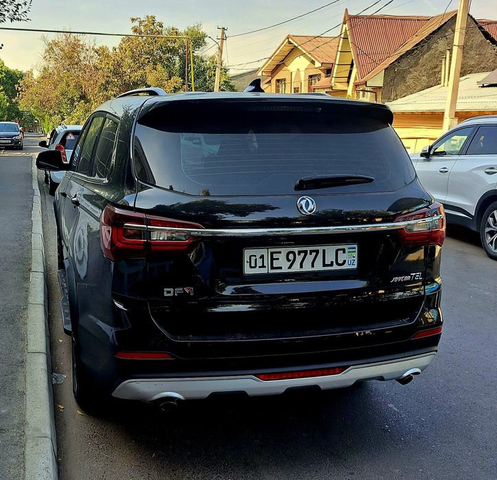 Pro'dayotsya kak  Hyundai Santafe Dongfeng  2021 yil 45.000min pro'beg