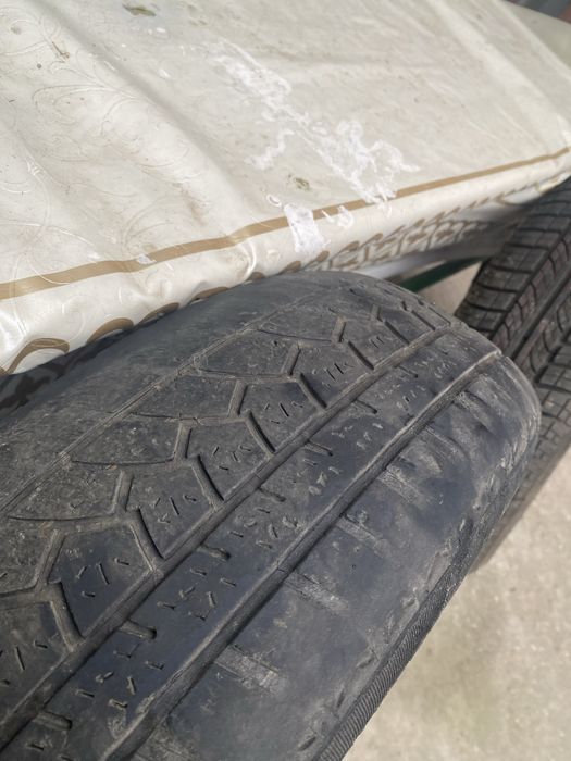 Vand roti polo 9n  de iarna. R14 + Usa din stanga fata (sofer)