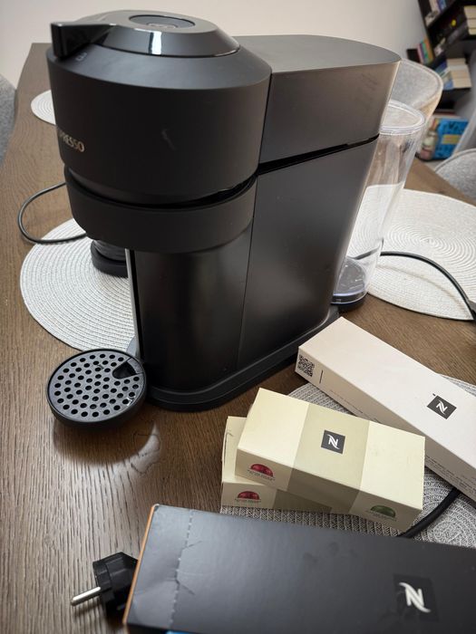 Aparat cafea Nespresso