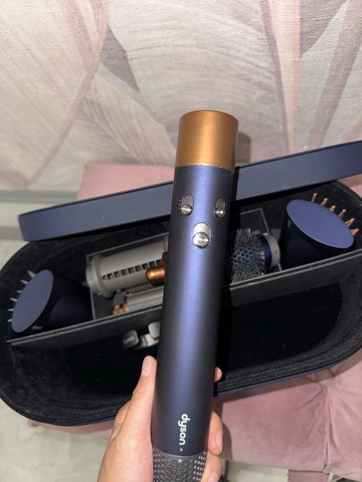 Dyson фен ,стайлер