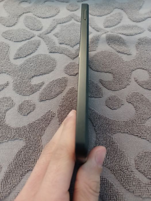 Redmi A5  4/64Gb Yangi tel 4kun boldi ishlatilganiga karobka yoq