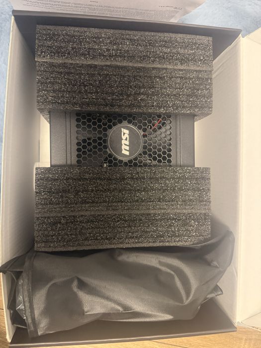 Sursa msi 650W 80+ gold