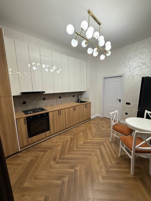 Продается 2 комнатная квартира ремонт Чиланзар 3 квартал, метро Хамза