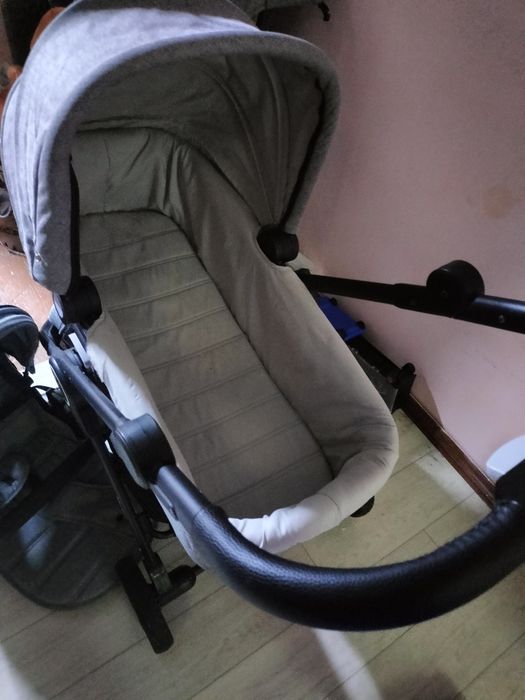 Коляска+люлька новая