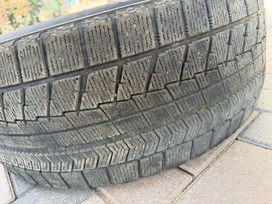 Зимняя резина Bridgestone