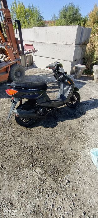 Скутор ямаха в хорошем состоянии