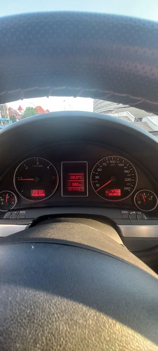 AUDI A4 B7 2.0 TDI 2007