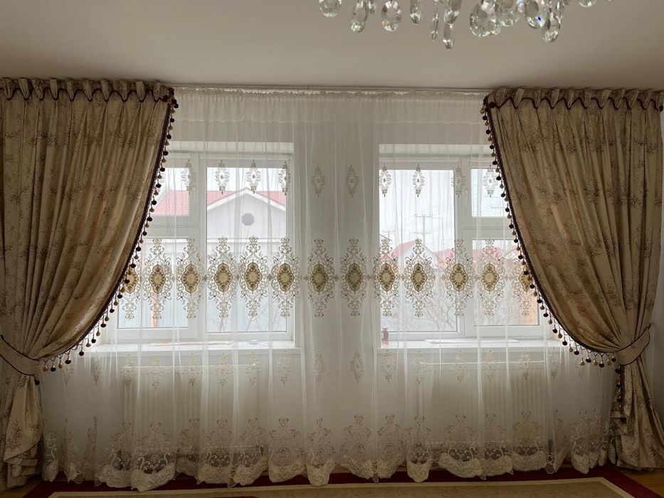 Шторы сатылады тюльімен! Жақсы жағдайда! Тюль 8м,сырты 6м,высота 2,65м