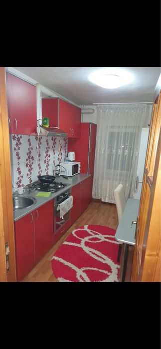 Apartament 3 camere, etaj 1, decomandat - Vedere 6