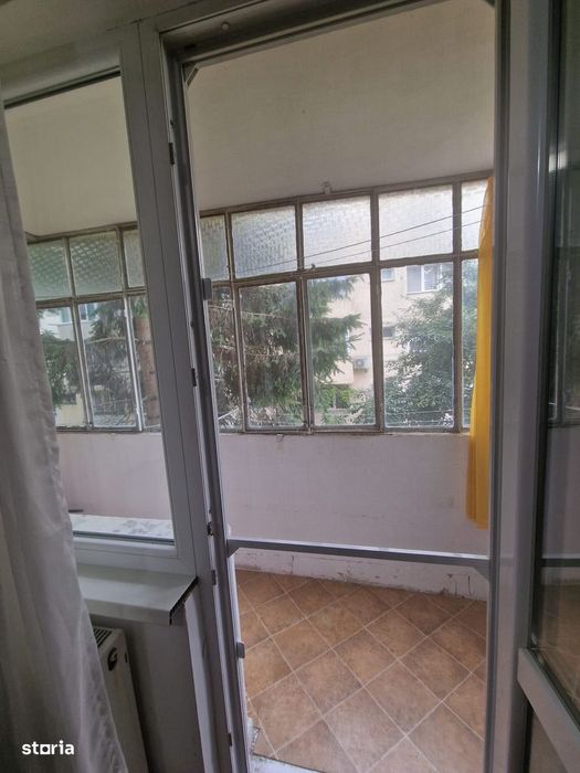 De vanzare apartament cu 2 camere, balcon,etajul 1, Pret ;  52000e