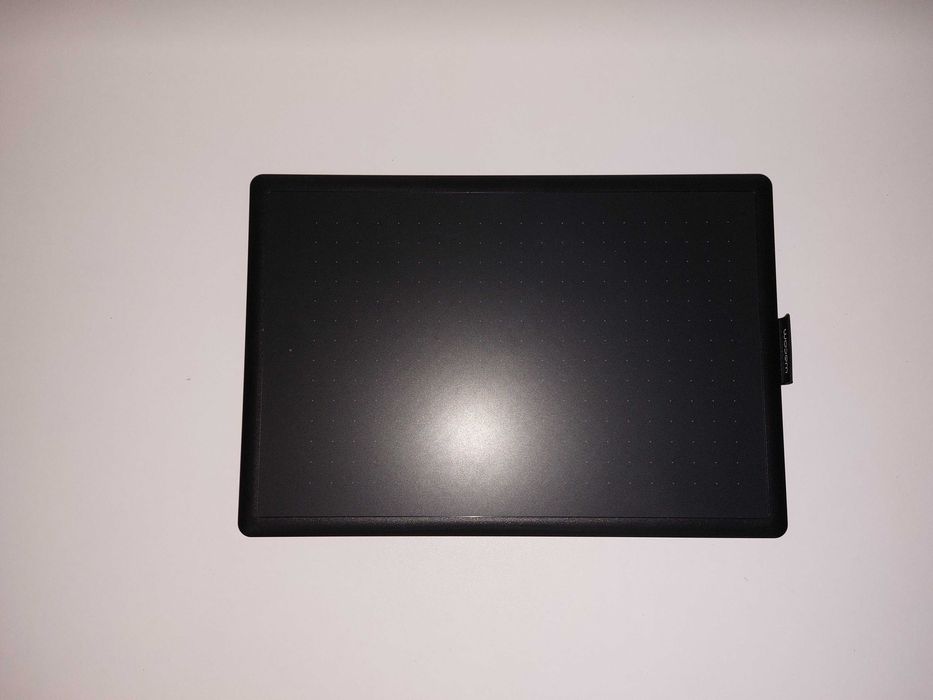 Графический планшет Wacom One Medium CTL-672